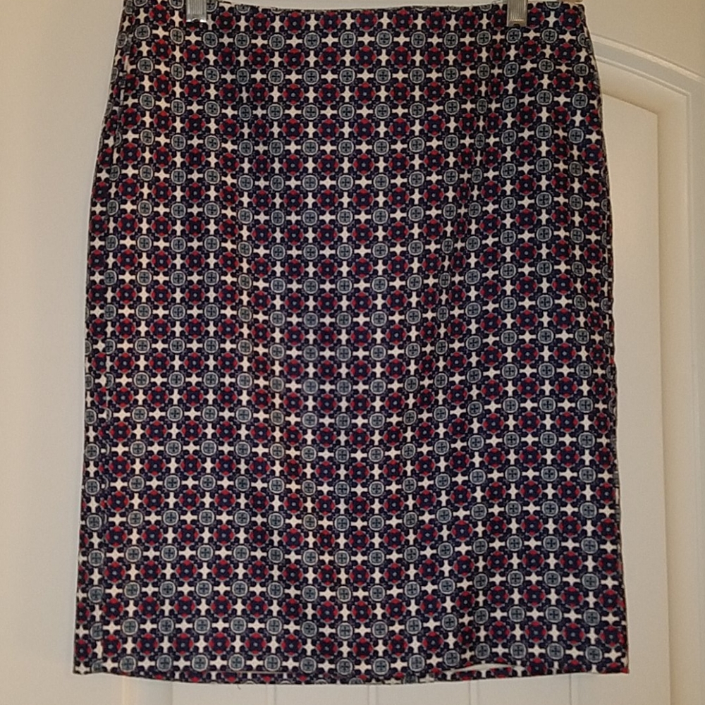 💕 Ladies Size 4 Pencil Skirt by JOE FRESH💕